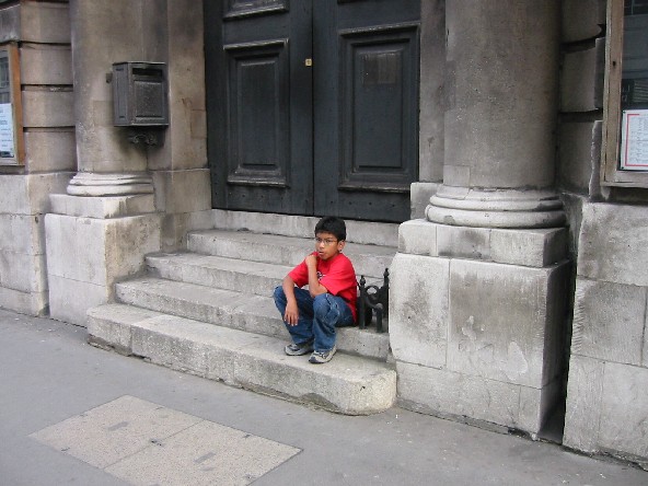 Image of Scott on the
Steps of St. Mary-Le-Bow
