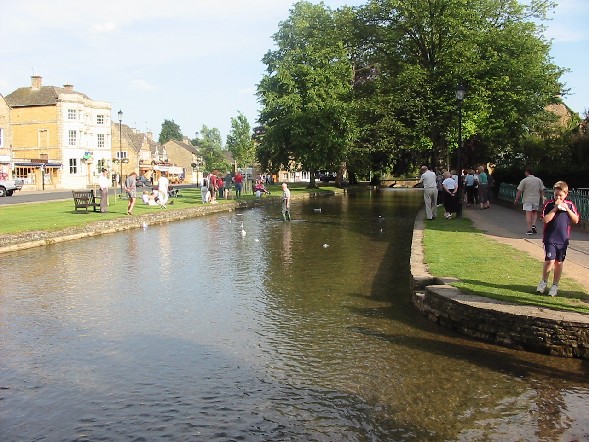 Image of Paper boat race on the Windrush