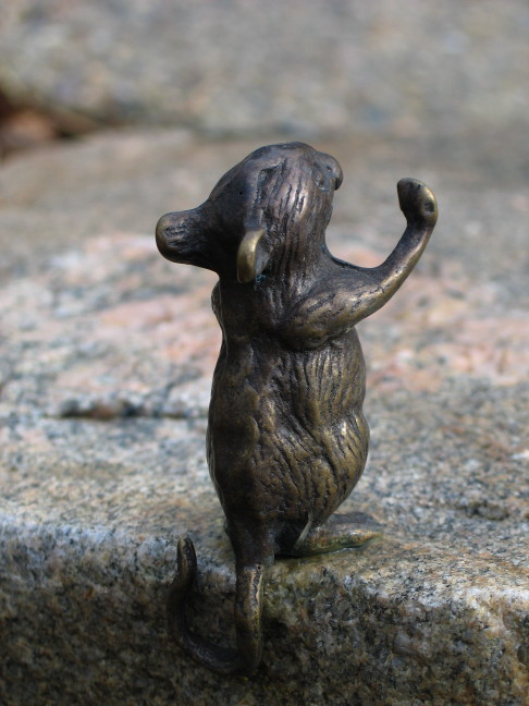 Image of Closeup of bronze mouse